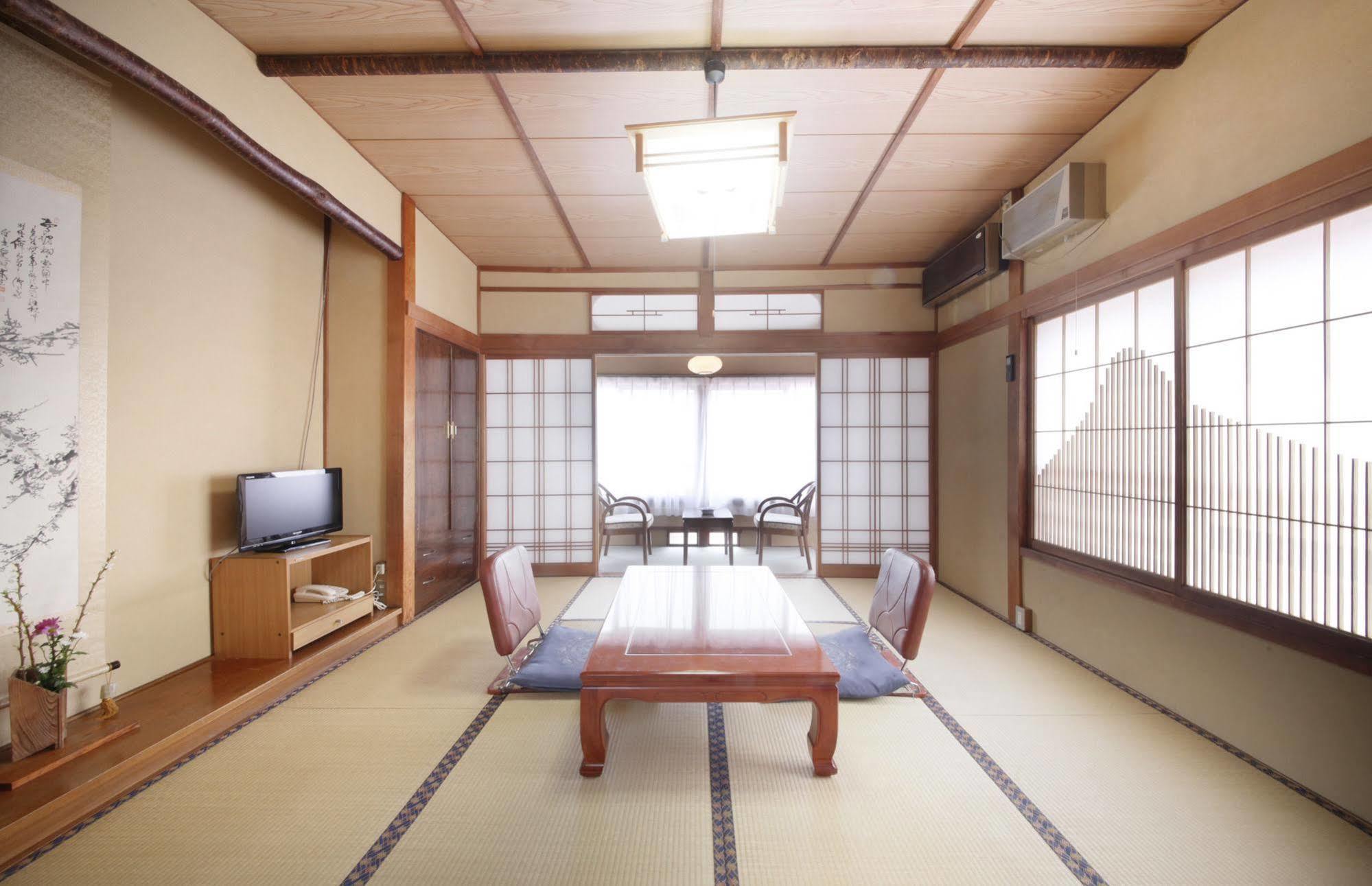 Yudanaka Seifuso Hotel Yamanouchi  Ngoại thất bức ảnh